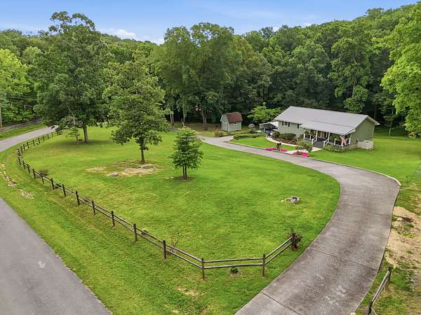 5.2 Acres of Land with Home for Sale in Rossville, Georgia