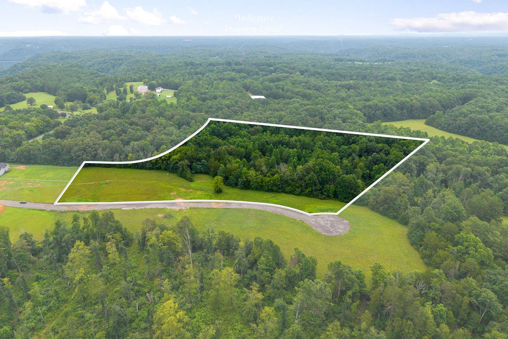 10 Acres of Land for Sale in Sparta, Tennessee