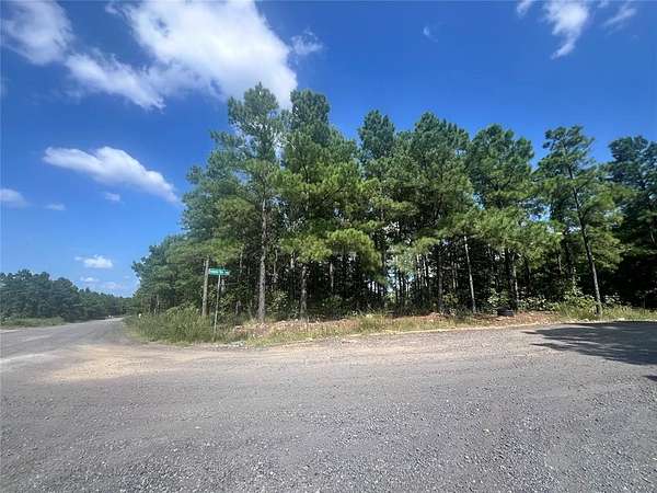 1.23 Acres of Residential Land for Sale in Broken Bow, Oklahoma