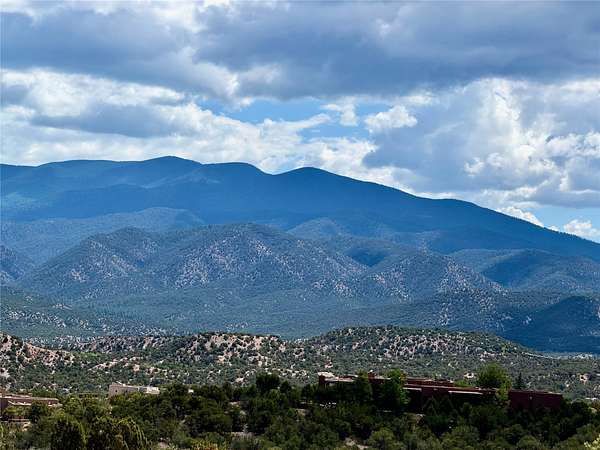1.5 Acres of Residential Land for Sale in Santa Fe, New Mexico