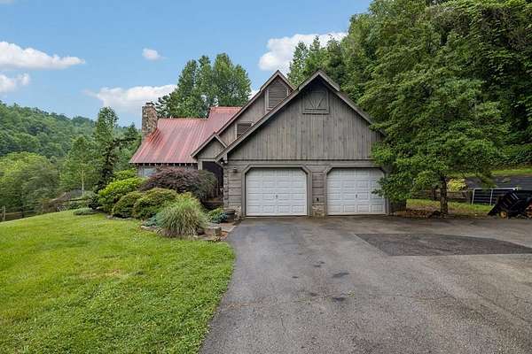 15.2 Acres of Land with Home for Sale in Cookeville, Tennessee
