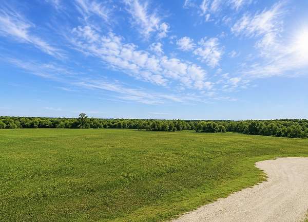 7 Acres of Land for Sale in Pecan Gap, Texas
