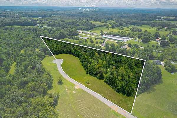 12 Acres of Land for Sale in Sparta, Tennessee