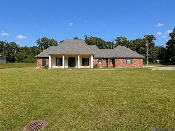 2.86 Acres of Land with Home for Sale in Denham Springs, Louisiana