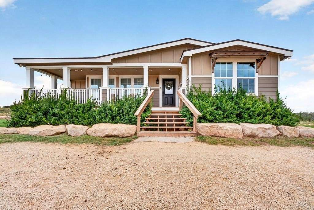 16.4 Acres of Land with Home for Sale in Big Spring, Texas