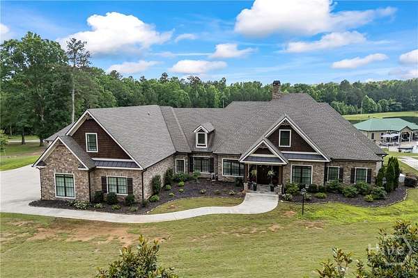 42.3 Acres of Land with Home for Sale in Monroe, Georgia
