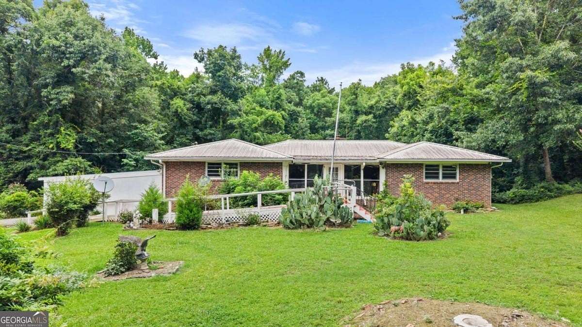 28.8 Acres of Land with Home for Sale in Rome, Georgia