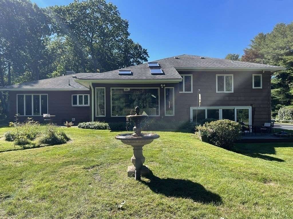 1.5 Acres of Land with Home for Lease in Andover, Massachusetts