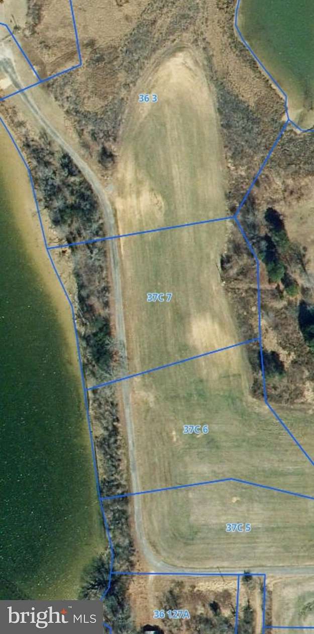 2 Acres of Residential Land for Sale in Montross, Virginia