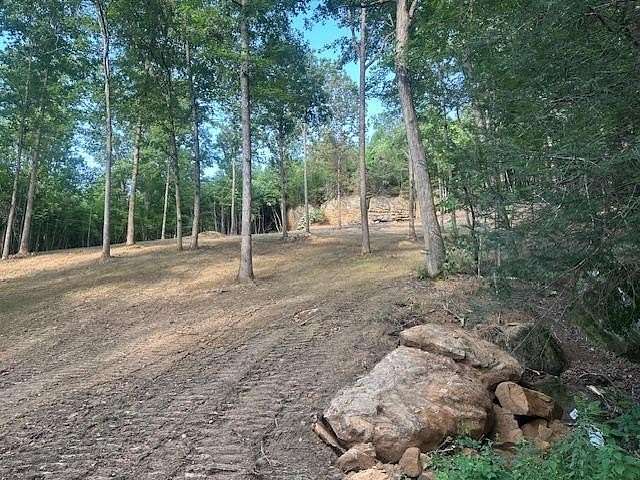 1.83 Acres of Residential Land for Sale in East Bernstadt, Kentucky