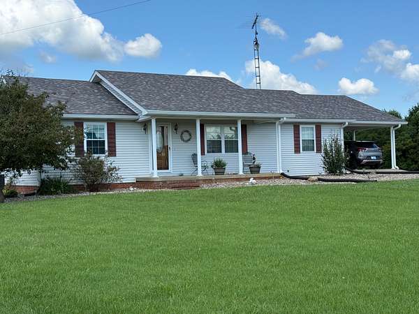 15 Acres of Land with Home for Sale in Greensburg, Kentucky
