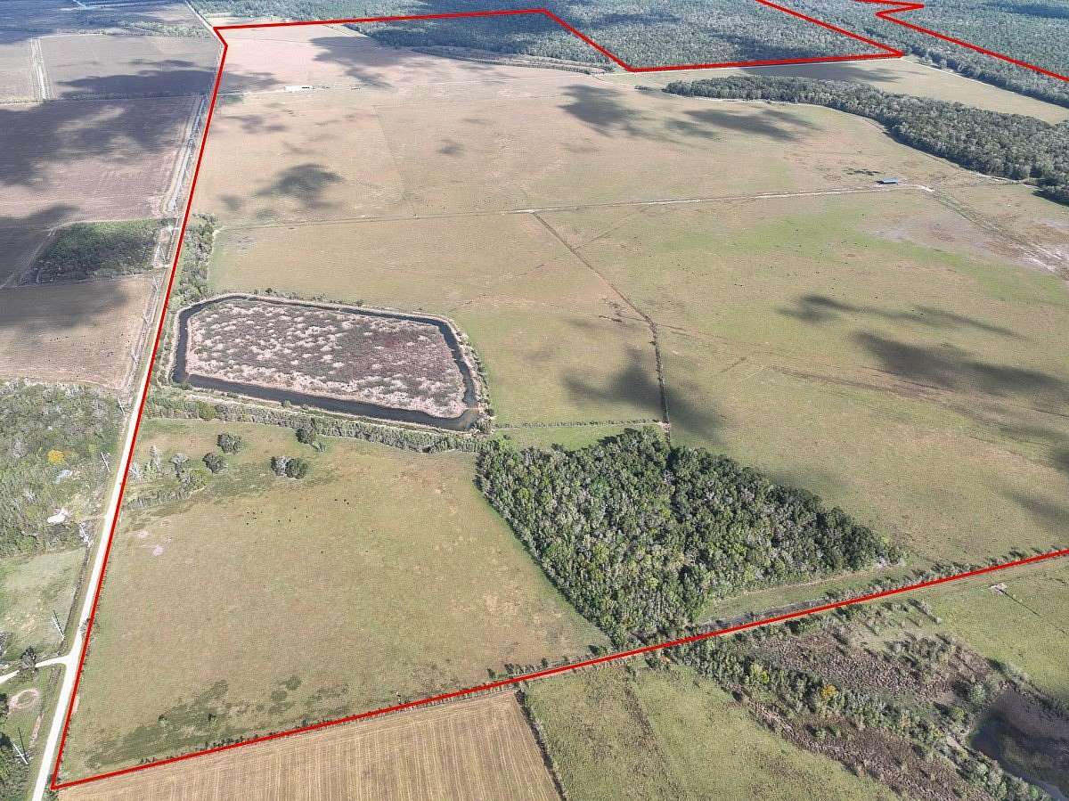 1,290 Acres of Land for Sale in Sour Lake, Texas