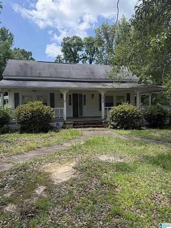 1.6 Acres of Land with Home for Sale in Centreville, Alabama