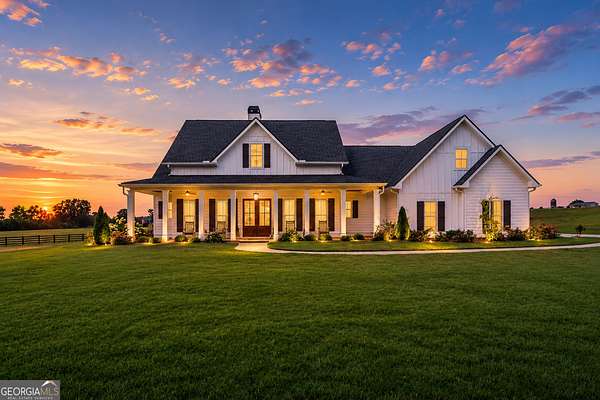 6 Acres of Land with Home for Sale in Madison, Georgia