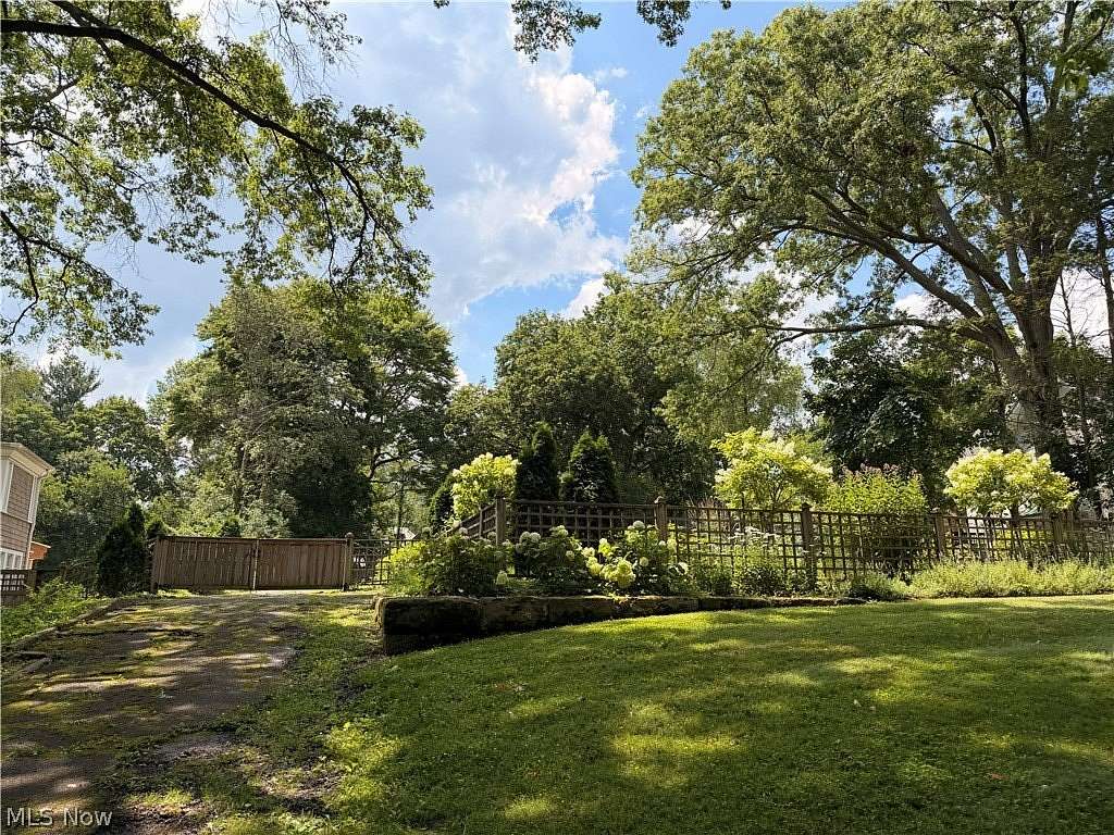 0.75 Acres of Residential Land for Sale in Akron, Ohio