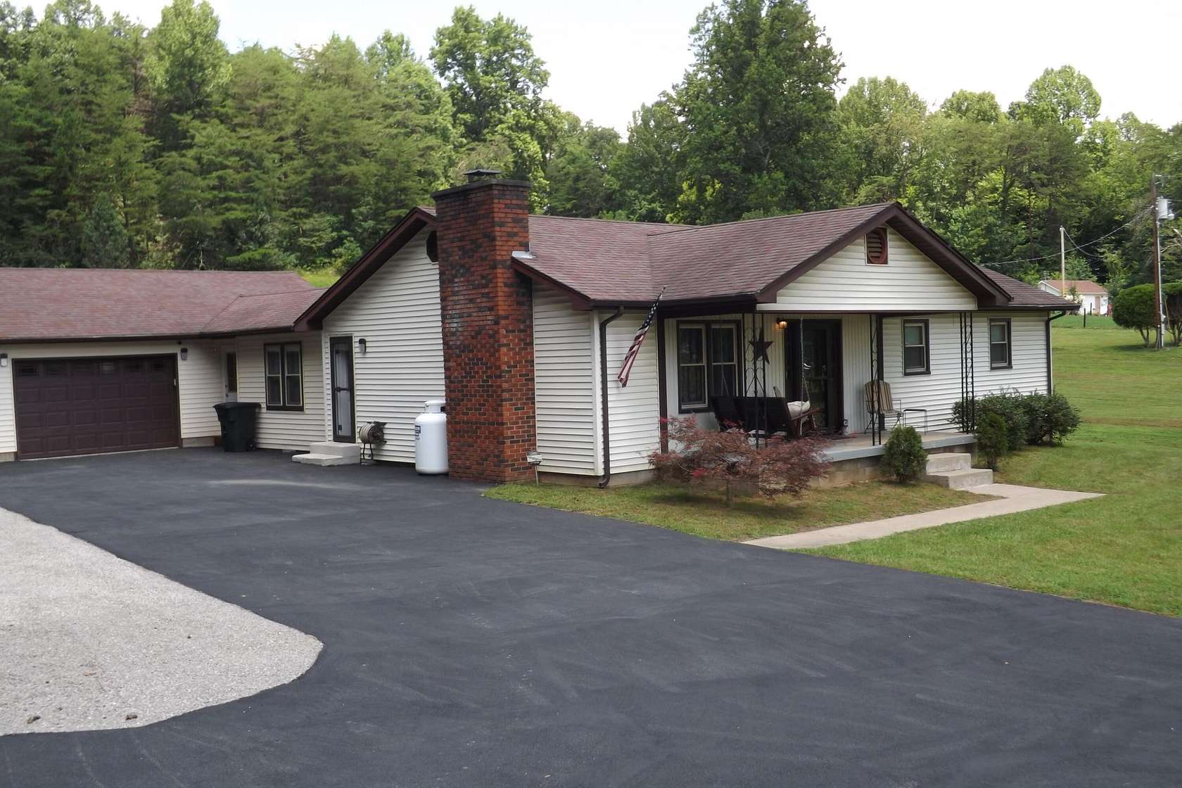 3.84 Acres of Land with Home for Sale in London, Kentucky