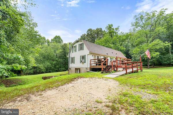 15.6 Acres of Land with Home for Sale in Elkton, Maryland
