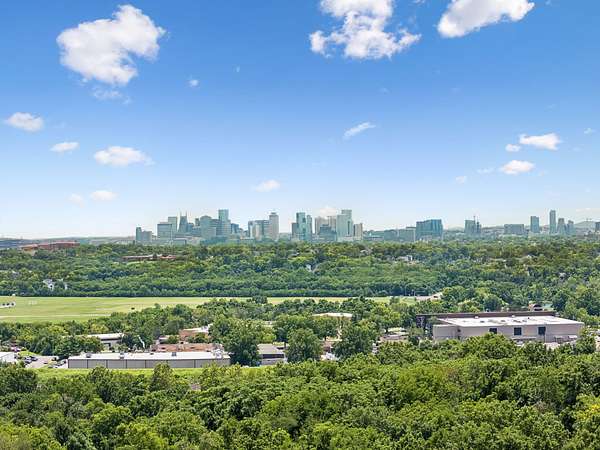 5 Acres of Improved Mixed-Use Land for Sale in Nashville, Tennessee