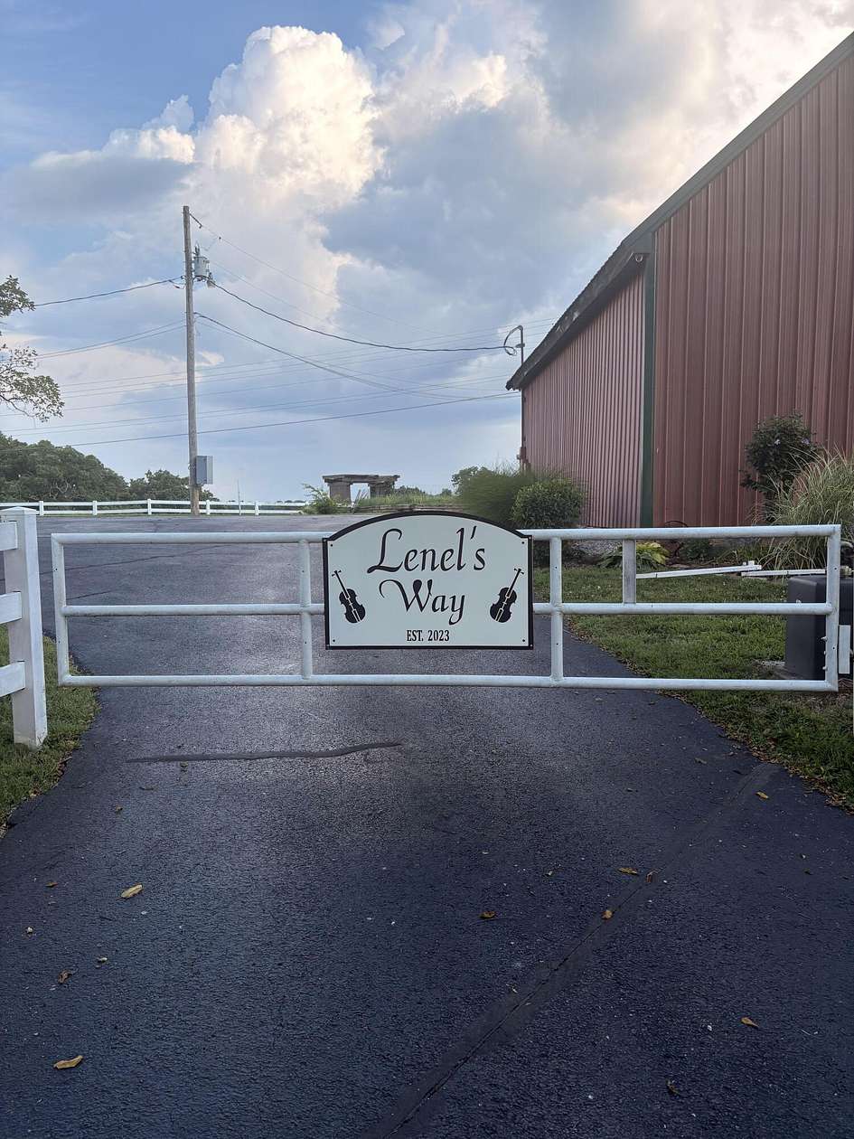 21.7 Acres of Recreational Land for Sale in Walnut Shade, Missouri