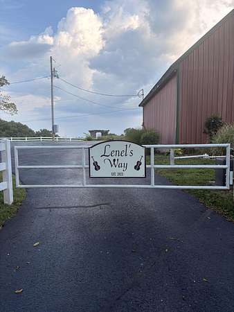 21.7 Acres of Recreational Land for Sale in Walnut Shade, Missouri