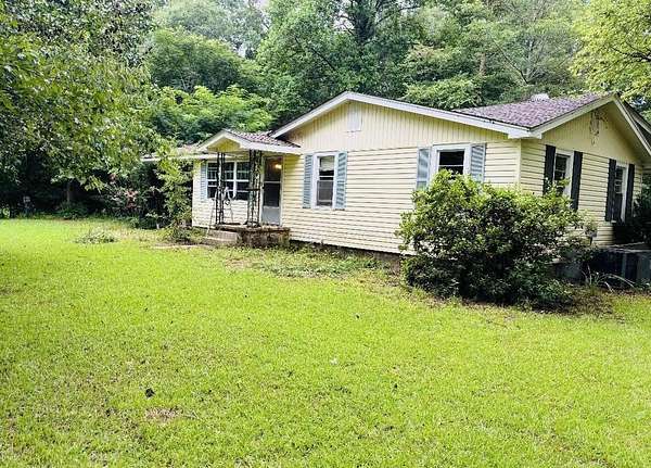 2.5 Acres of Land with Home for Sale in Fayette, Alabama