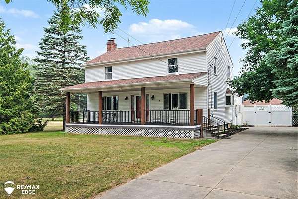 8 Acres of Land with Home for Sale in Davison, Michigan