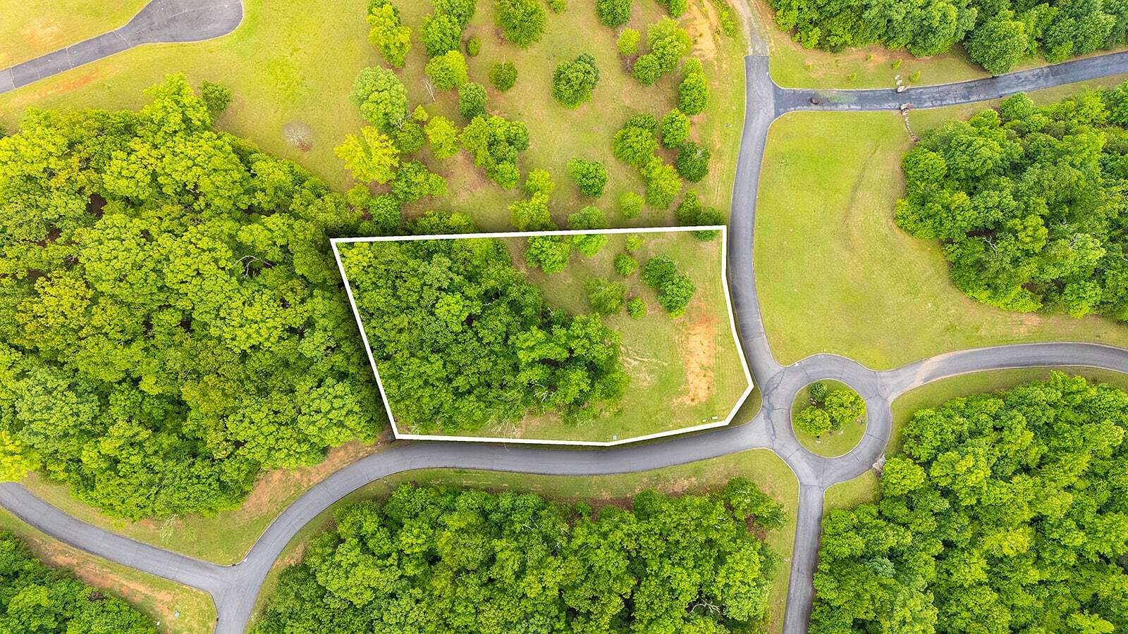 1.5 Acres of Residential Land for Sale in Spring City, Tennessee