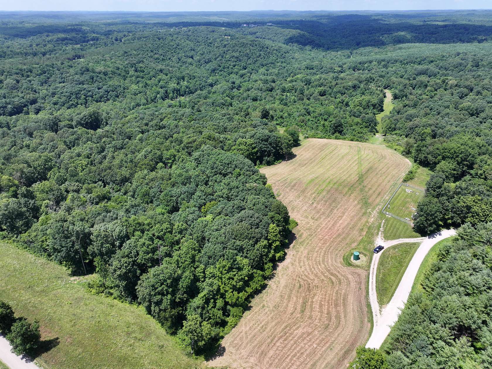 105 Acres of Land for Auction in McConnelsville, Ohio