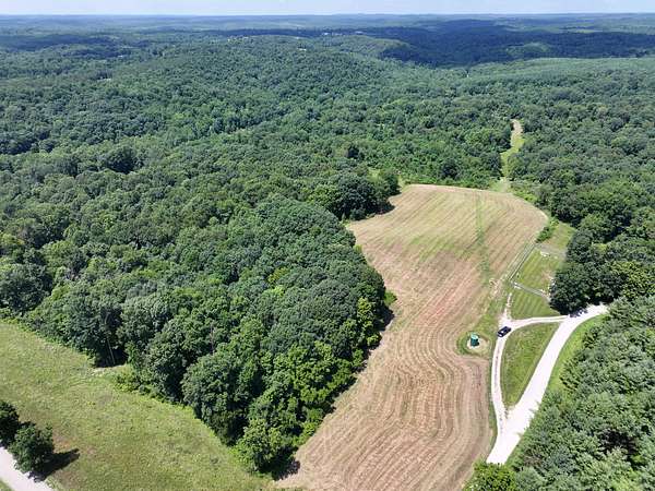 105 Acres of Land for Auction in McConnelsville, Ohio