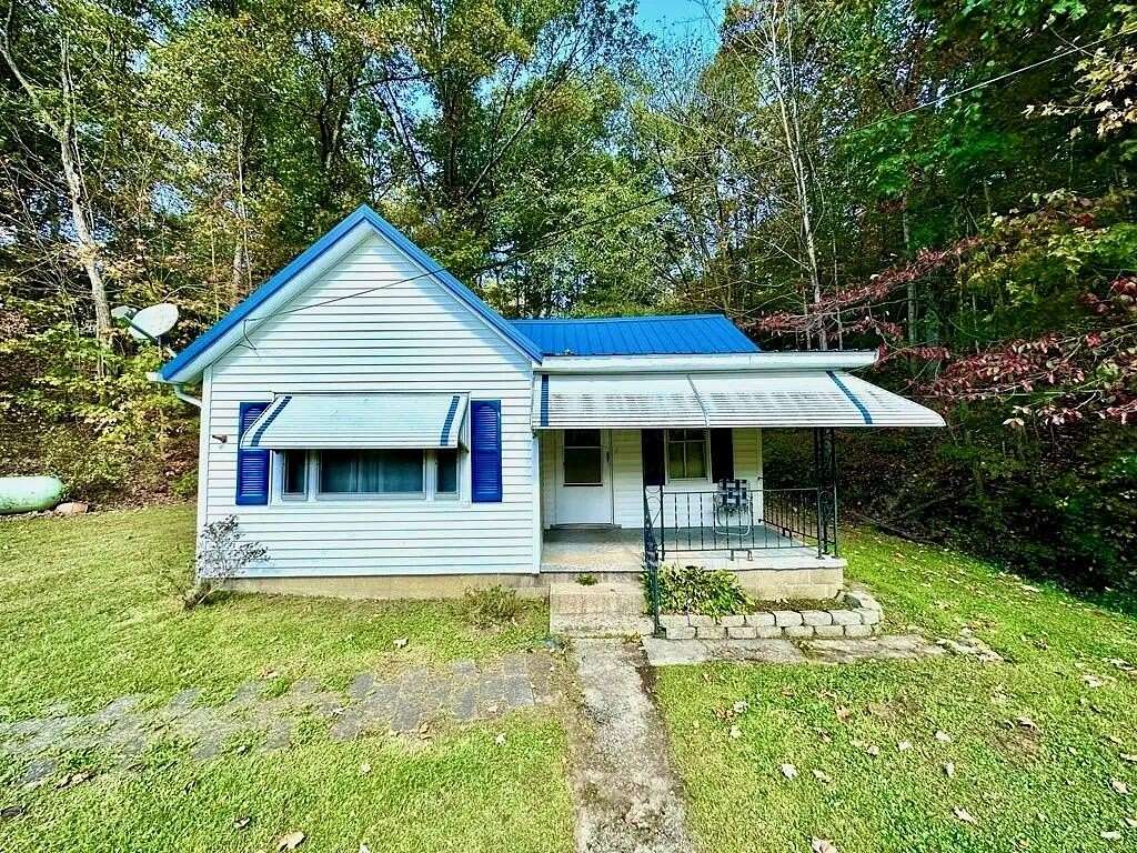 1.5 Acres of Land with Home for Sale in Lucasville, Ohio
