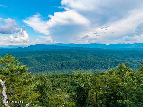 0.9 Acres of Residential Land for Sale in Tallassee, Tennessee