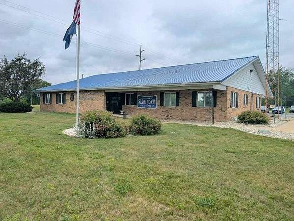 2.56 Acres of Improved Commercial Land for Sale in Lakeview, Michigan