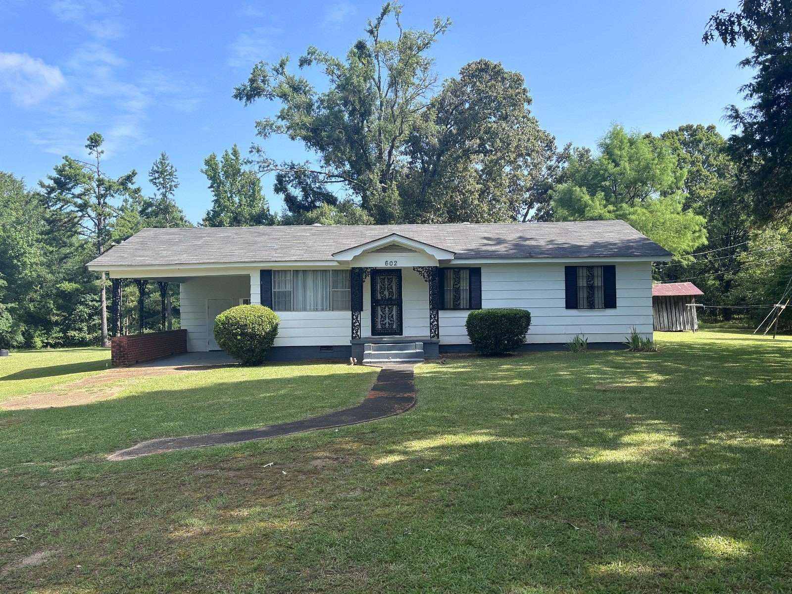 32 Acres of Recreational Land with Home for Sale in Duck Hill, Mississippi