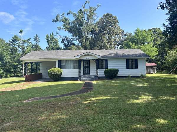 32 Acres of Recreational Land with Home for Sale in Duck Hill, Mississippi