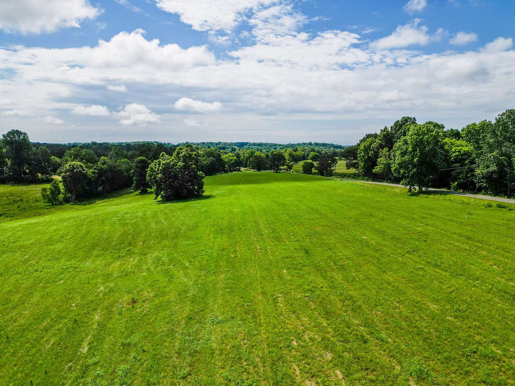 2.62 Acres of Residential Land for Sale in Springfield, Tennessee
