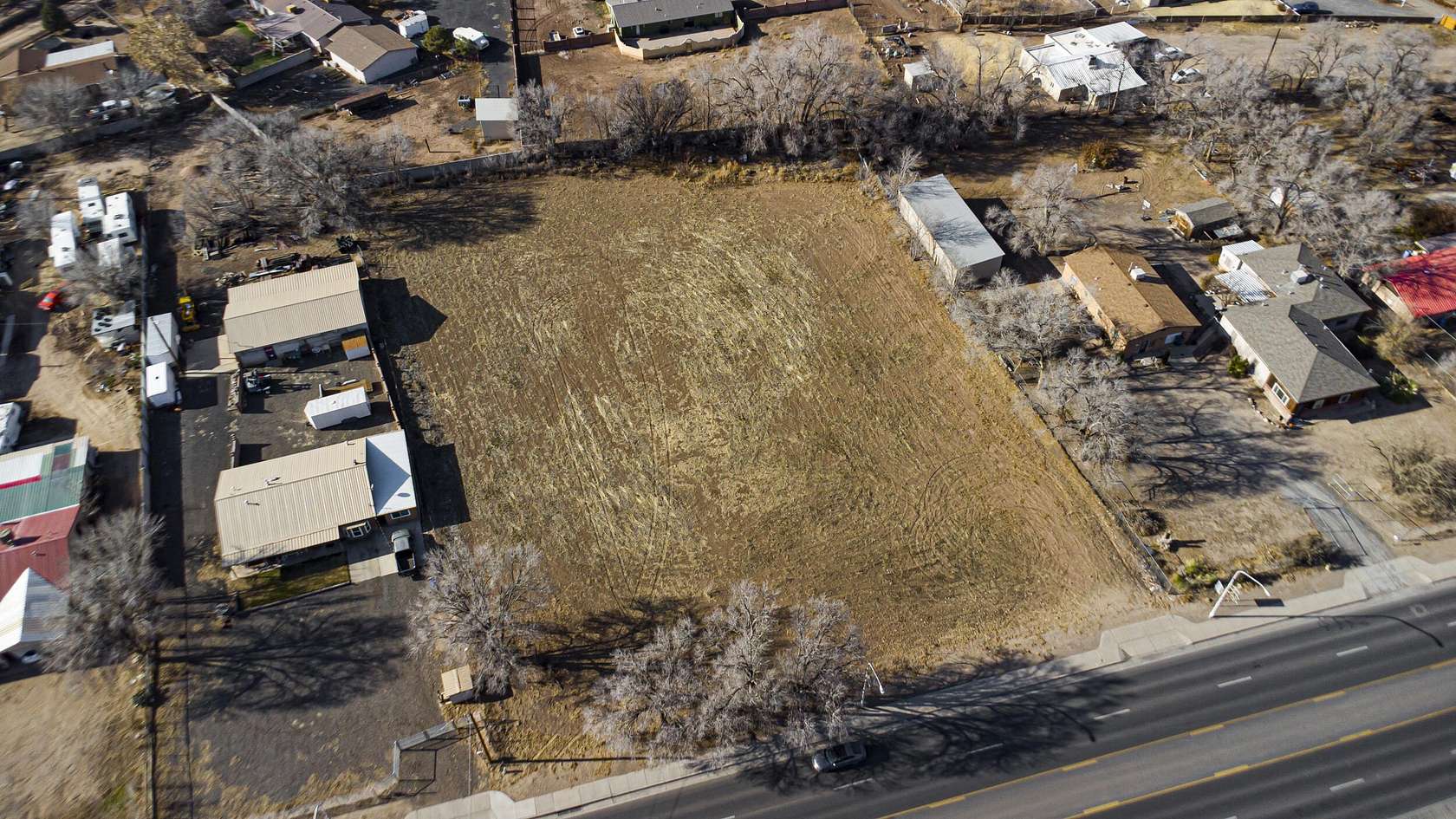 1.5 Acres of Mixed-Use Land for Sale in Los Lunas, New Mexico