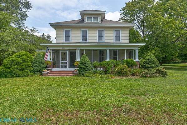 9.23 Acres of Land with Home for Sale in Port Haywood, Virginia
