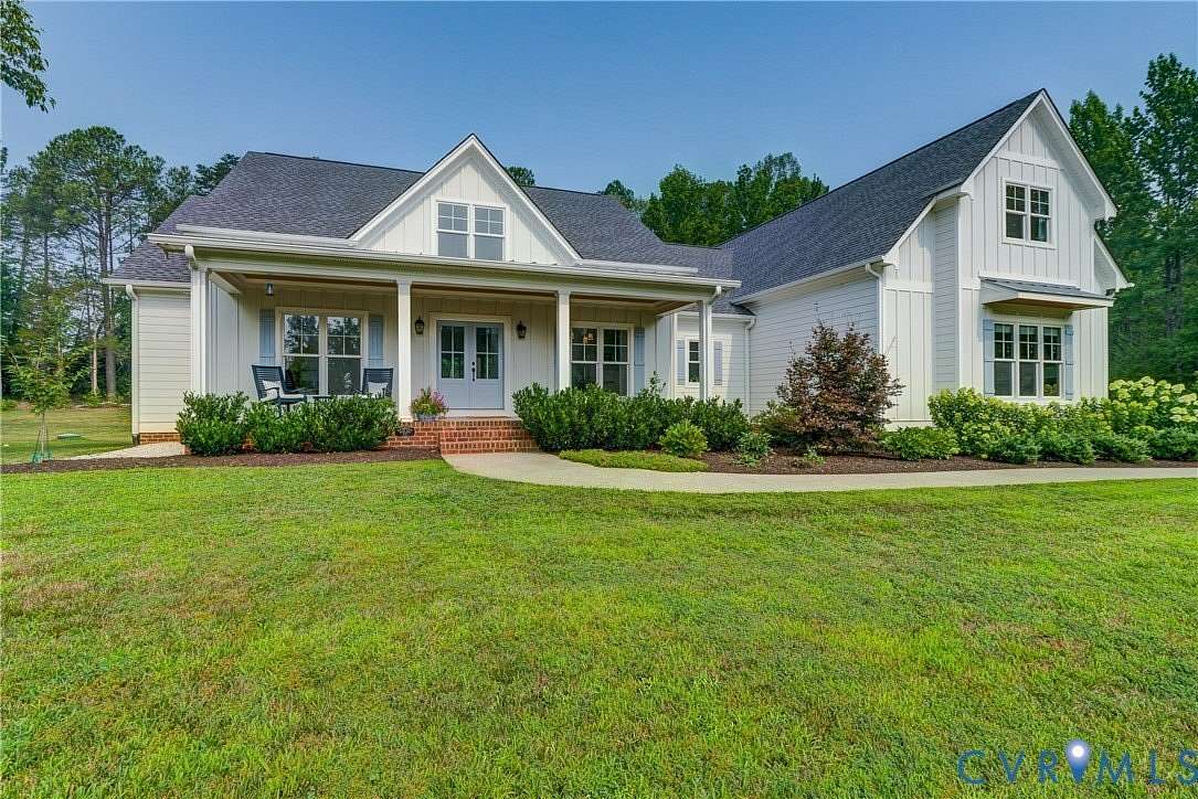 2 Acres of Land with Home for Sale in Goochland, Virginia