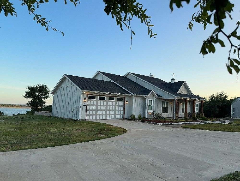 2.58 Acres of Land with Home for Sale in Palo Pinto, Texas