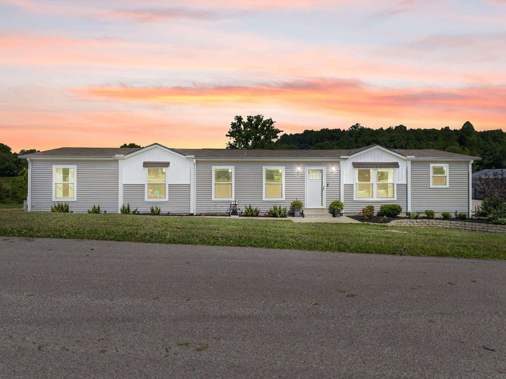 1.65 Acres of Land with Home for Sale in Mount Sterling, Kentucky