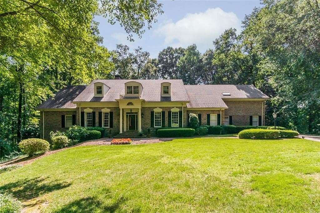 2.15 Acres of Land with Home for Lease in Atlanta, Georgia