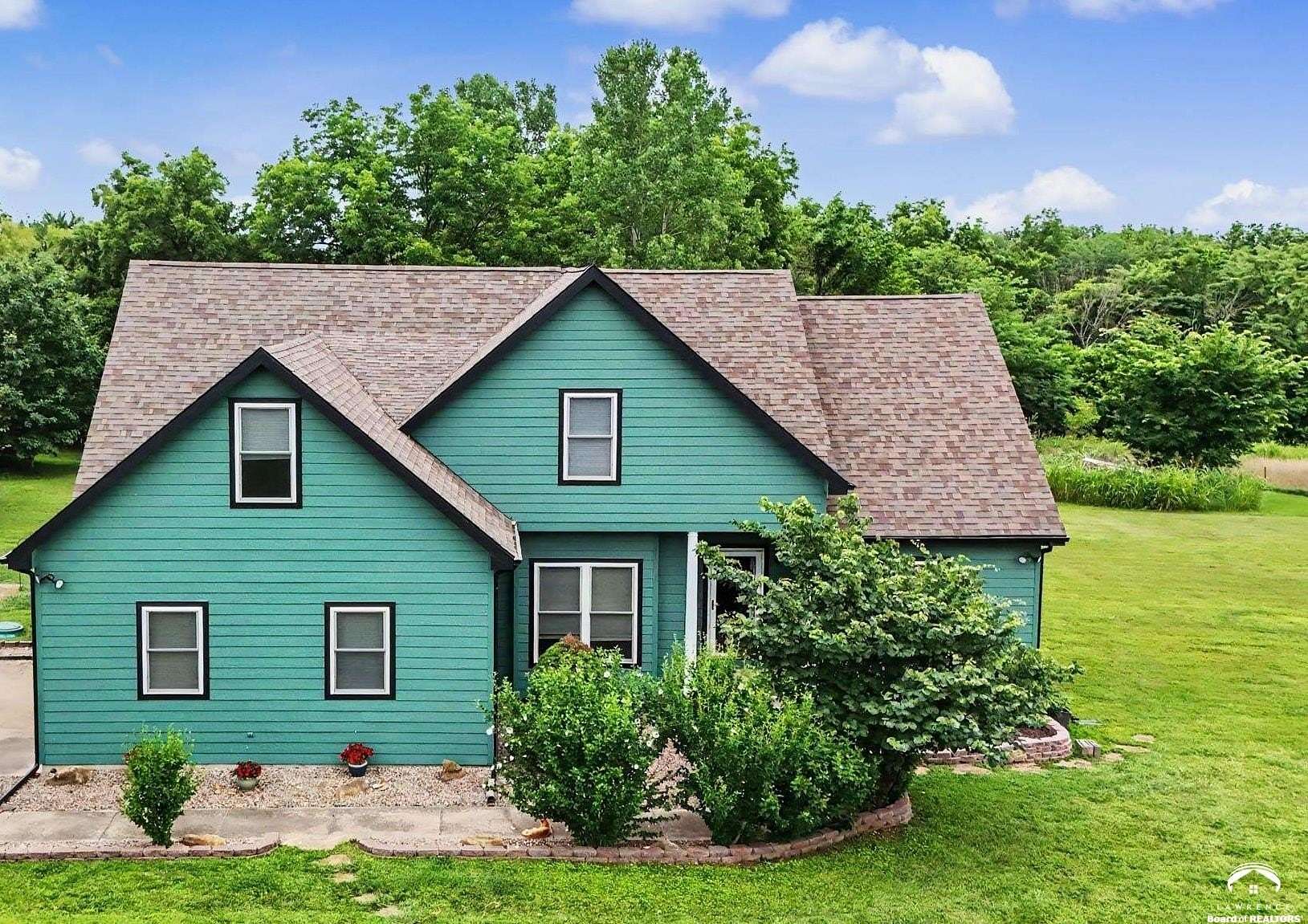 19 Acres of Land with Home for Sale in Tonganoxie, Kansas