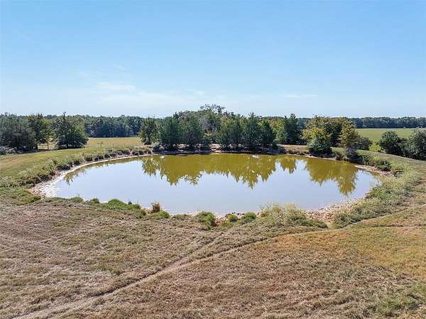 30 Acres of Land for Sale in Groesbeck, Texas