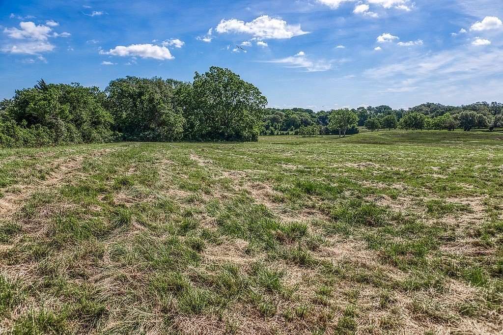 8 Acres of Residential Land for Sale in Brenham, Texas