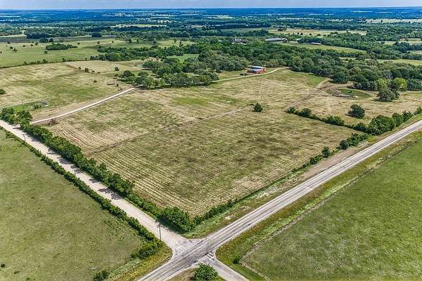 10 Acres of Residential Land for Sale in Brenham, Texas