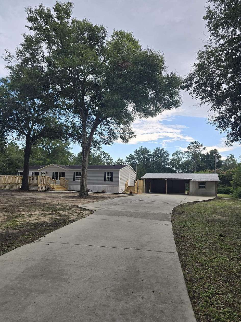 2.47 Acres of Land with Home for Sale in Tallahassee, Florida