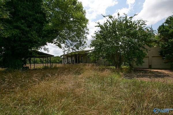 10 Acres of Land for Sale in New Market, Alabama