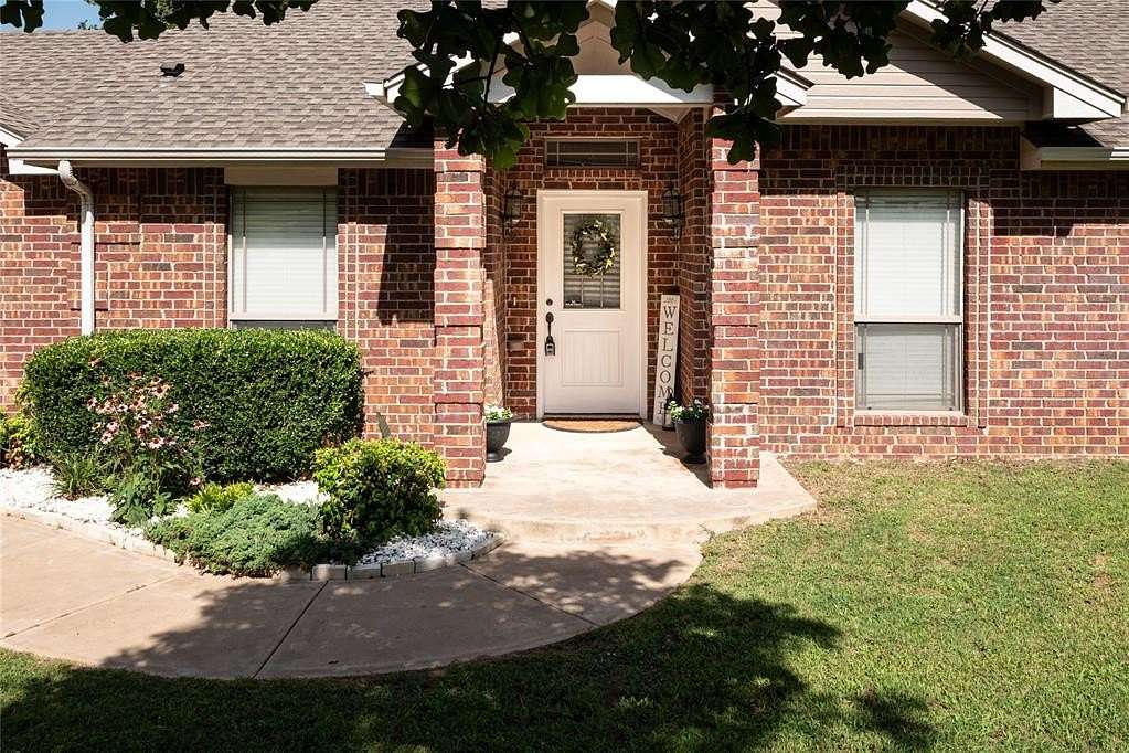 1.5 Acres of Land with Home for Sale in Edmond, Oklahoma