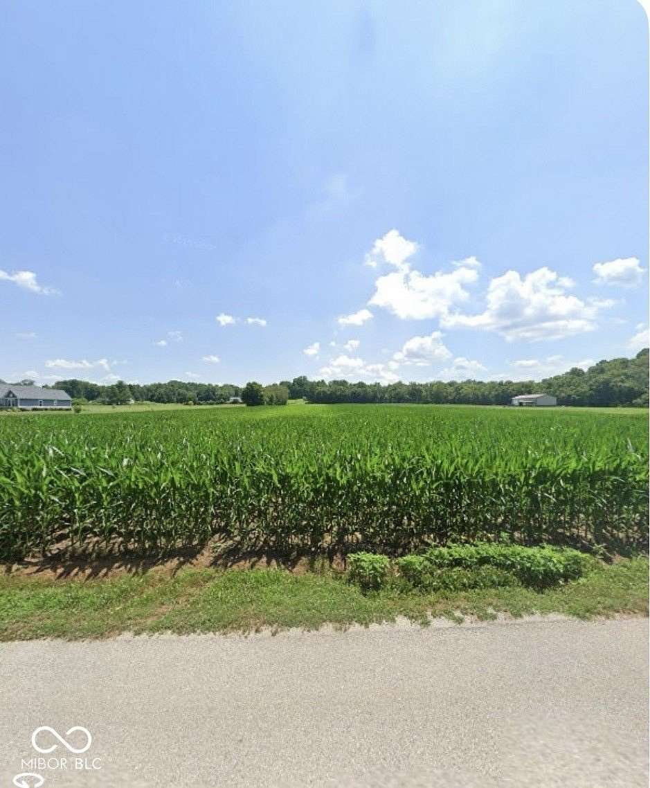 6 Acres of Residential Land for Sale in Martinsville, Indiana