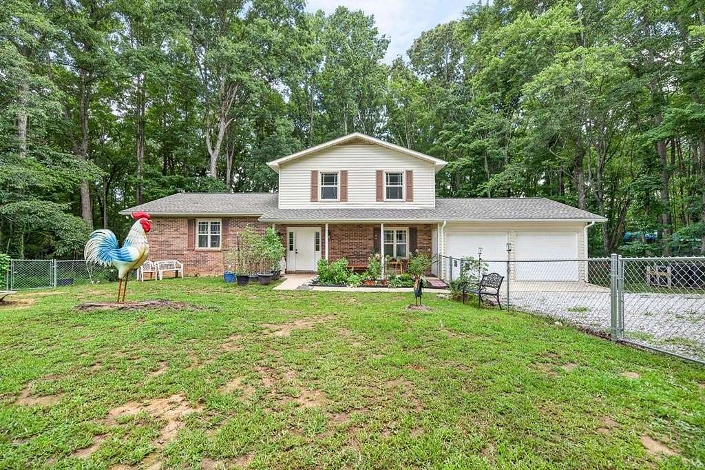 5 Acres of Land with Home for Sale in Cookeville, Tennessee